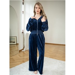 Женский костюм