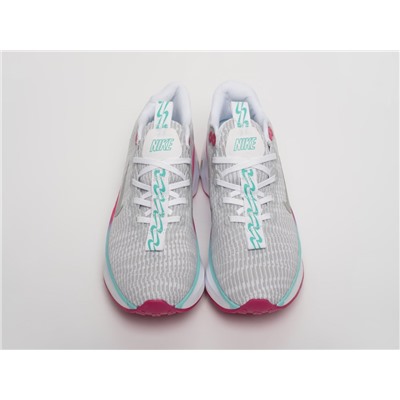 Кроссовки Nike Motiva