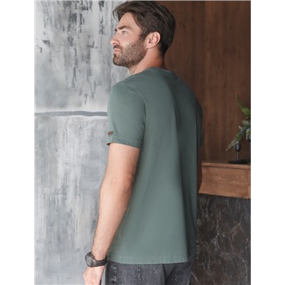 Футболка базовая полуприлегающая из премиального хлопка с эластаном