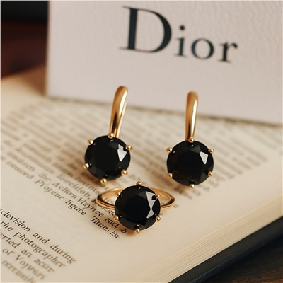 Комплект ювелирной бижутерии коллекция "Дубай" серьги и кольцо 19 р, покрытие позолота, вставка: фианит, цвет: черный, арт.007.118-19