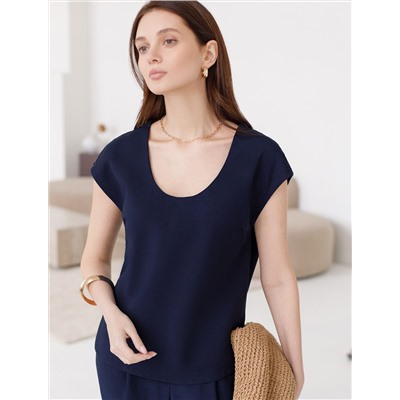 Блузка с U вырезом скроенная по косой из плотного лиоцелла