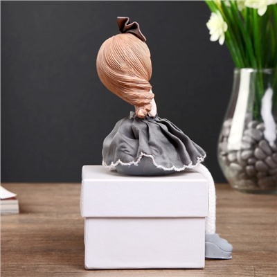 Фигурка настольная полистоун «Малышка длинные ножки в платье с пышной юбкой, с бантом», на полку, 17×8×8 см, МИКС