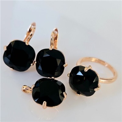 Комплект ювелирной бижутерии коллекция "Дубай" серьги, кулон и кольцо 19 р, покрытие позолота, вставка: искусственный кристалл под Сваровски, цвет: черный, арт.314.817-19