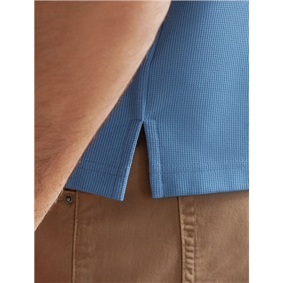 Футболка-поло из фактурного трикотажа