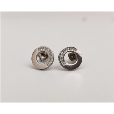 Серьги из стали