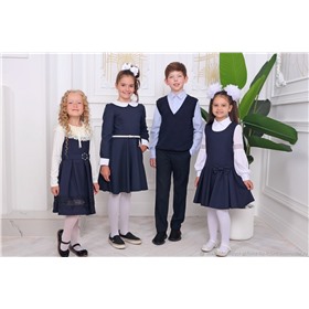 Школьные принадлежности и одежда с Энгрос