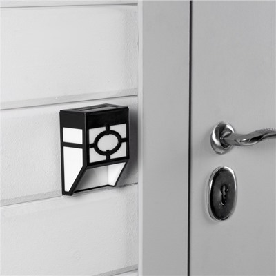 Садовый светильник, уличный, на солнечной батарее, накладной, 9×12×5 см, 1 LED, свечение тёплое белое