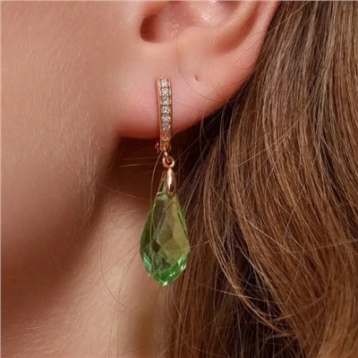 Серьги с кристаллом под Swarovski ювелирная бижутерия коллекция "Дубай", покрытие позолота, цвет: салатовый, арт.414.481