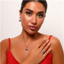 Комплект ювелирной бижутерии коллекция "Дубай" серьги, кольцо и кулон, покрытие: посеребрение, вставка: искусственный жемчуг, цвет: серый, р-р 17, арт.214.662-17