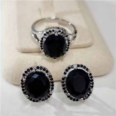 Комплект ювелирной бижутерии коллекция "Дубай" серьги и кольцо 19 р покрытие посеребрение, вставка: стекло и цирконы, цвет: черный, арт.215.611-19