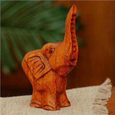 Сувенир «Слонёнок Джамбо», 10×6×4 см, дерево