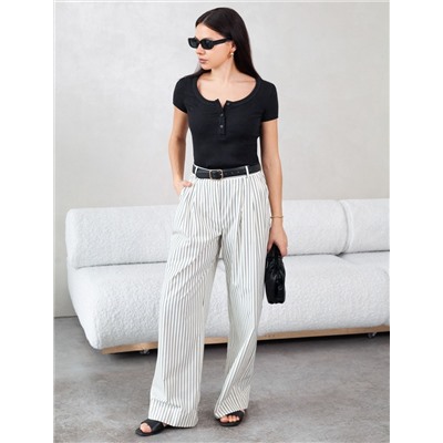 Футболка из трикотажа в широкий рубчик