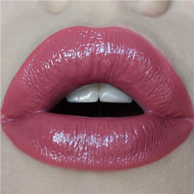 Лаковый блеск для губ Outfit Lip Lacquer тон 26 Berry Date