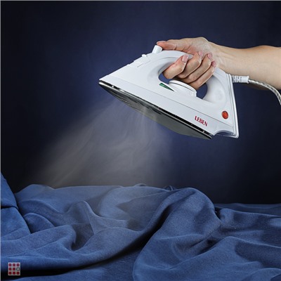 LEBEN Утюг с отпаривателем 1200 Вт, подошва - антипригарное покрытие