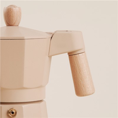 Кофеварка гейзерная SL Home «Ферамо», 150 мл, 11×15.5×12 см, цвет бежевый