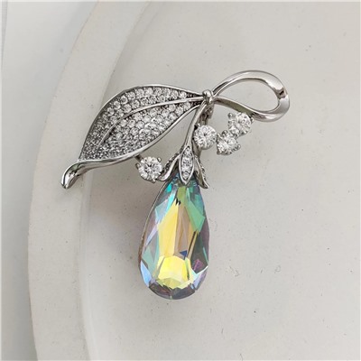 Брошь с кристаллами Swarovski