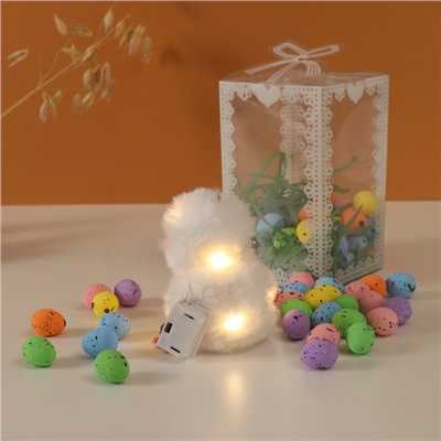 Набор подарочный «Цыплёнок белый: брелок для ключей на кольце», фигурка светящаяся, яички 50 г, роса 7×7×12 см
