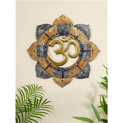 Панно резное «ОМ», 40×40×0.6 см, золотое основание