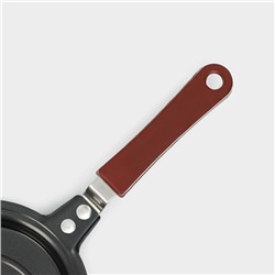 Сковорода Доляна «Улыбка», d=12 см, пластиковая ручка, антипригарное покрытие, углеродистая сталь, чёрная