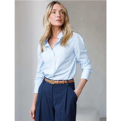 Блузка приталенного силуэта