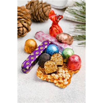 Супер-ассорти 30 вкусов / шоу-бокс / 585 г / ТМ Сибирский кедр