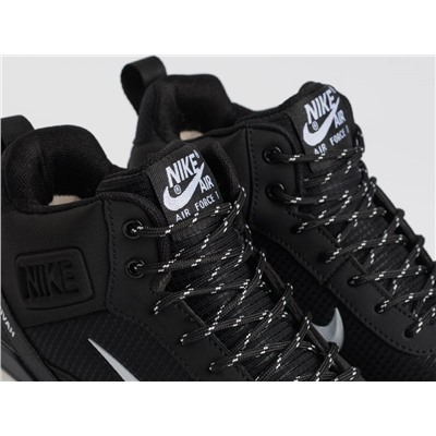 Зимние кроссовки Nike Rivah Mid