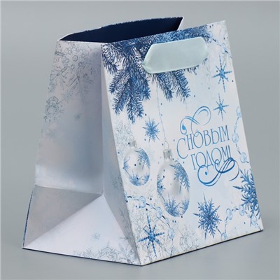 Пакет подарочный новогодний ламинированный квадратный «С Новым годом», 14×14×9 см