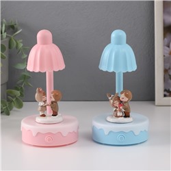 Фигурка светящаяся «Малыш дарит сердечко», 8×8×16 см, МИКС