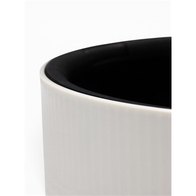 Кашпо для цветов «Шэнк», 6.5 л, d=21.7 см, h=22.5 см, пластиковое, с автополивом, со вставкой, белое