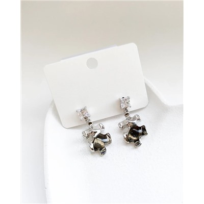 Стильные серьги