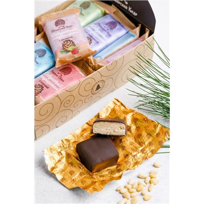 Кедровый марципан Ассорти / 7 вкусов / шоу-бокс / 18 шт / 720 г / ТМ Сибирский кедр