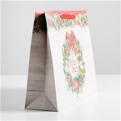 Пакет подарочный новогодний крафтовый «Спешу поздравить с Новым годом», L 40×31×9 см