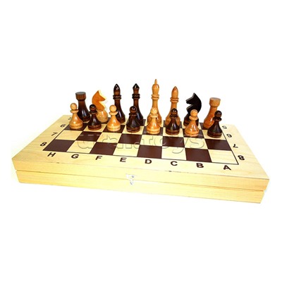 Шахматы гроссмейстерские. Высота короля 105мм, пешки 56мм