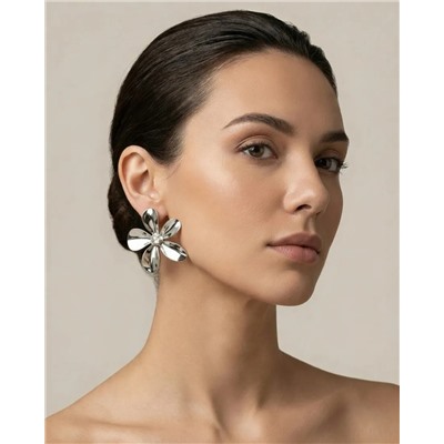 Стильные серьги