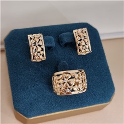 Комплект ювелирной бижутерии коллекция "Дубай" серьги и кольцо 19 р, покрытие позолота, вставка: цирконы, цвет: прозрачный, арт.217.519-19