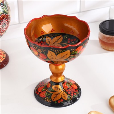 Конфетница резная, на ножке, 15×13 см, дерево, хохлома