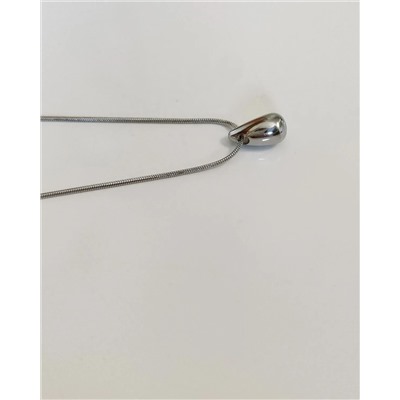 Кулон на цепочке