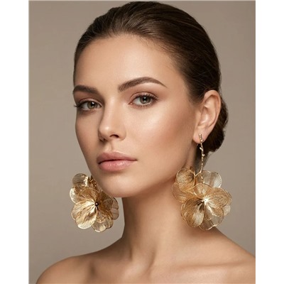 Стильные серьги