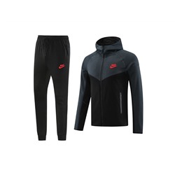 Спортивный костюм Nike