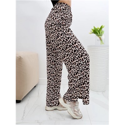 Брюки с разрезами