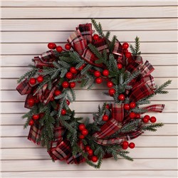 Венок новогодний d=30 см «Зимнее волшебство. Уютная сказка», с лентами и ягодами