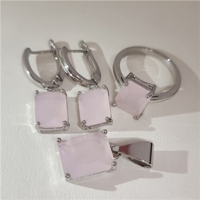 Комплект ювелирной бижутерии коллекция "Дубай" серьги, кулон и кольцо 20 р покрытие посеребрение, вставка: стекло, цвет: розовый матовый, арт.215.596-20