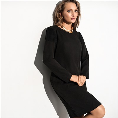 Платье, Обгоняя конкуренток