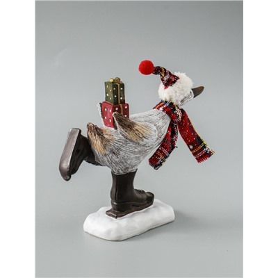 УЦЕНКА Сувенир полистоун "Гусь в колпаке, вязаном шарфе, на мини-лыжах, с подарками" 6,5х19,5х17 см