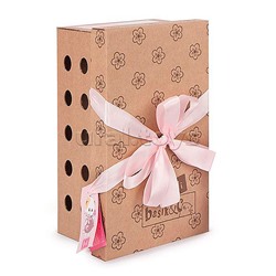 Кошка Ли-Ли в двухцветной шапке