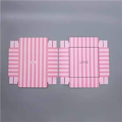 Коробка подарочная для цветов с вазой и пластиковыми окнами складная, упаковка, «Love», 23×30×23 см