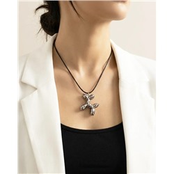 Кулон на шнурке