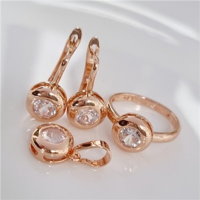 Комплект ювелирной бижутерии коллекция "Дубай" серьги, кулон и кольцо 17 р, покрытие: позолота, вставка: фианиты, цвет: прозрачный, арт.213.908-17