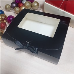 Подарочная коробка черная 24х20х7см