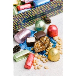 Супер ассорти 13 вкусов / шоу-бокс / 615 г / ТМ Сибирские конфеты